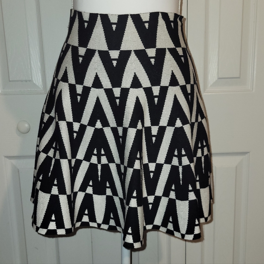 Akira Black & White Geometric A-Line Skirt